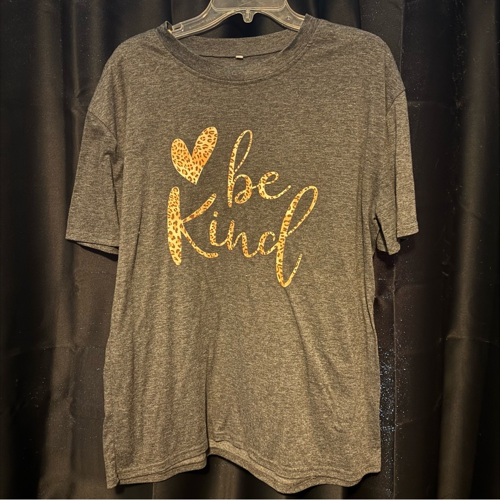 Be Kind Leopard Graphic Tee XL Gray Short Sleeve T-Shirt